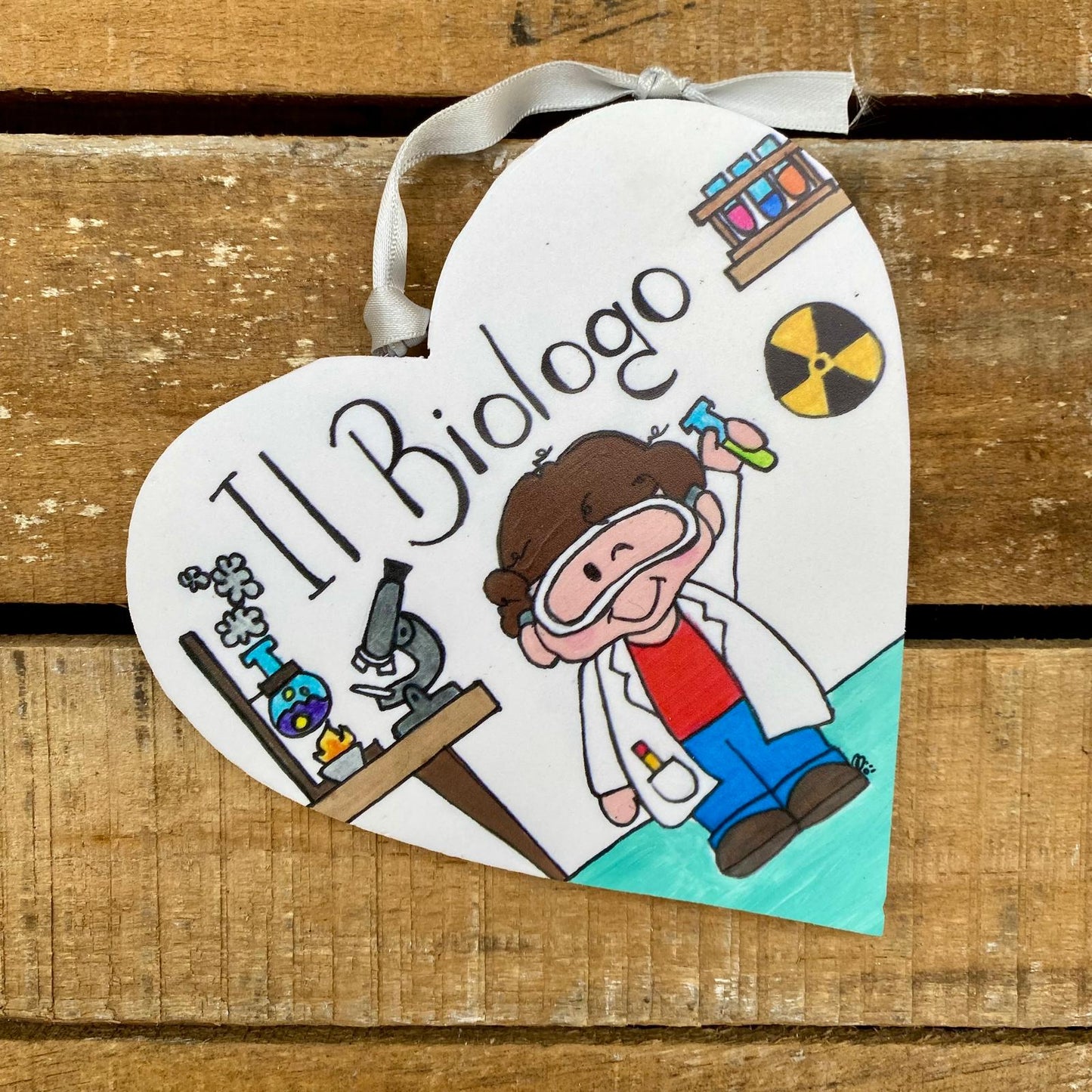 LA BIOLOGA - IL BIOLOGO