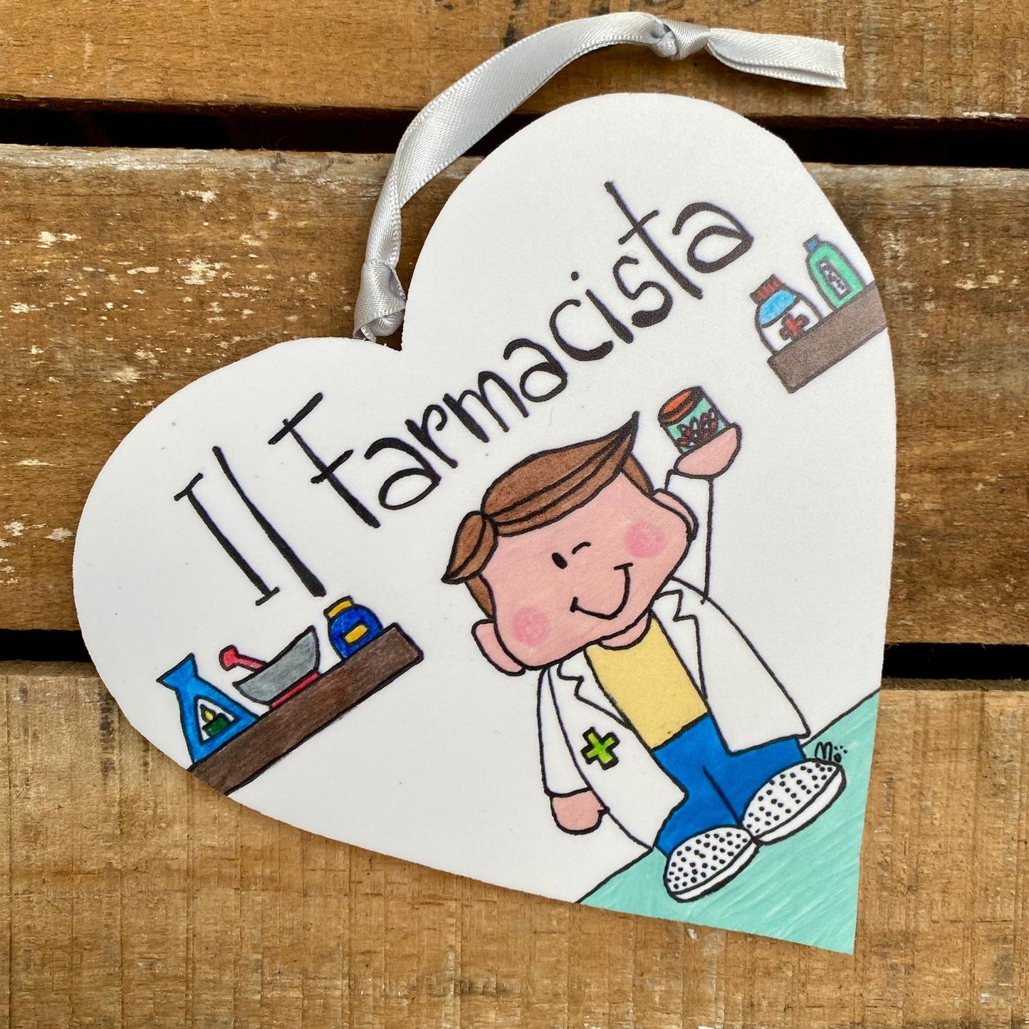 LA FARMACISTA - IL FARMACISTA