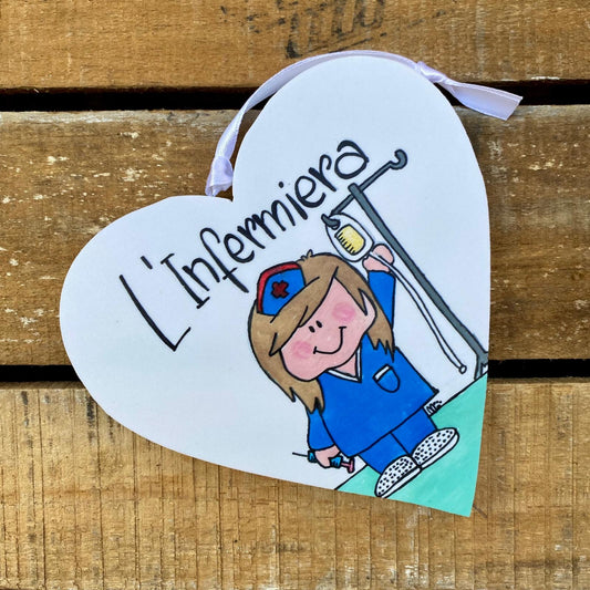 L' INFERMIERA - L' INFERMIERE