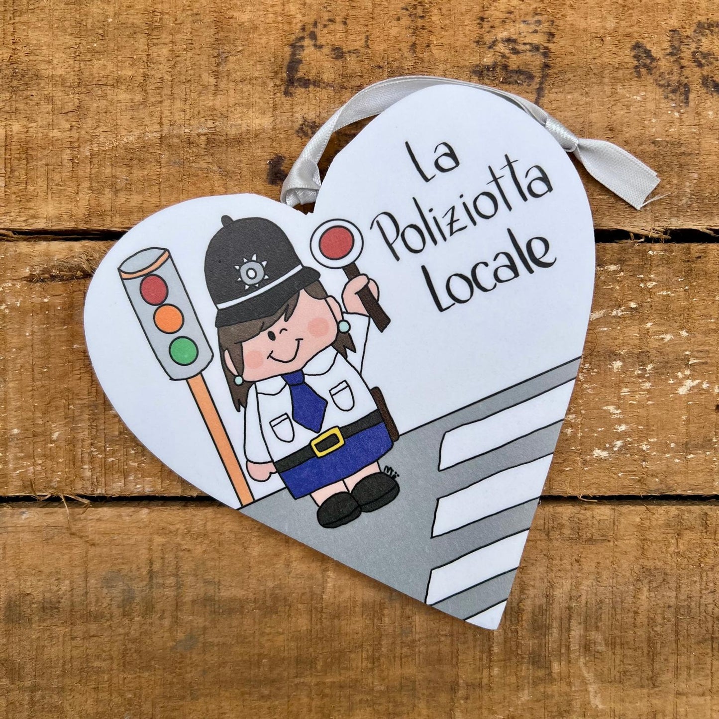 IL POLIZIOTTO LOCALE - LA POLIZIOTTA LOCALE