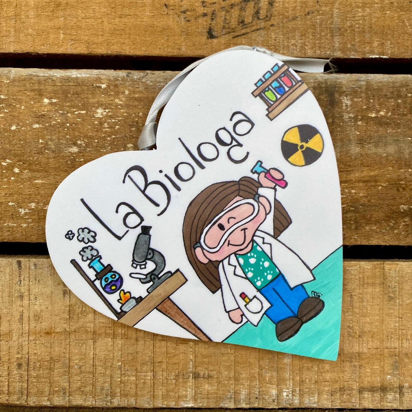LA BIOLOGA - IL BIOLOGO